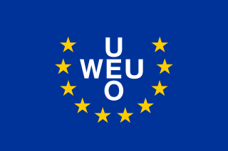 A Nyugat-eur&oacute;pai Uni&oacute; z&aacute;szlaja